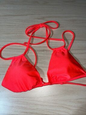 Neon bikini top squared bikini